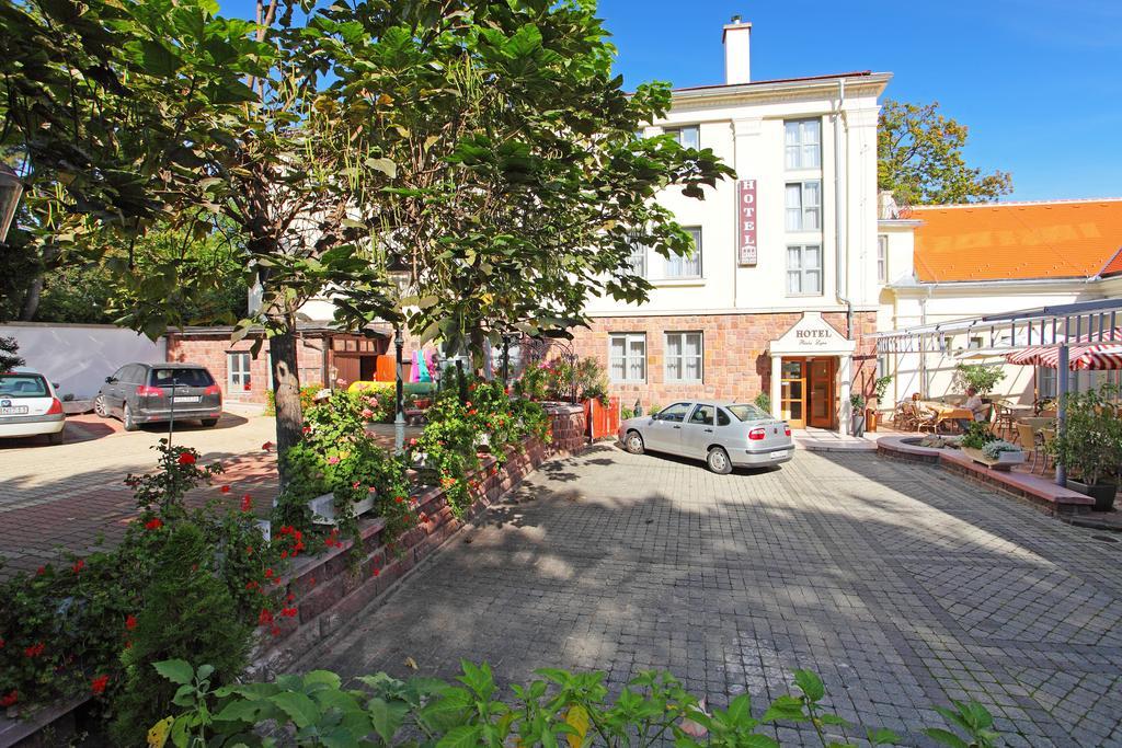 Hotel Blaha Lujza バラトンフレド エクステリア 写真