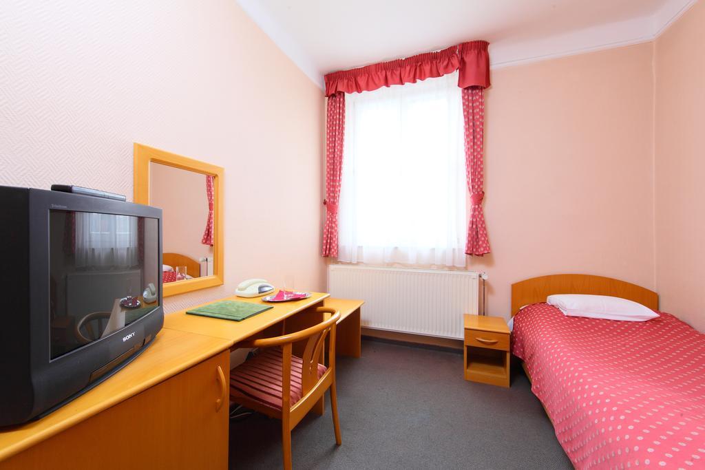Hotel Blaha Lujza バラトンフレド 部屋 写真