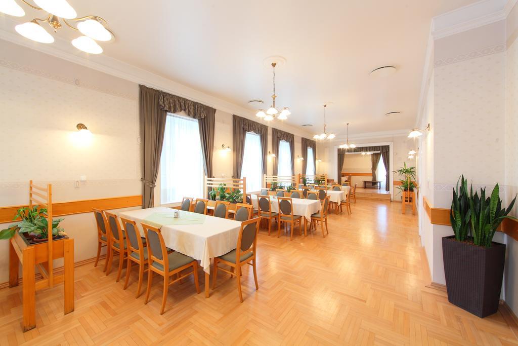 Hotel Blaha Lujza バラトンフレド エクステリア 写真