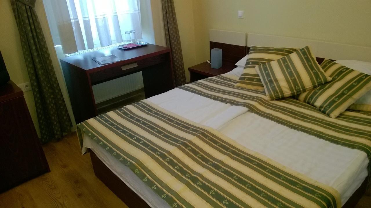 Hotel Blaha Lujza バラトンフレド エクステリア 写真